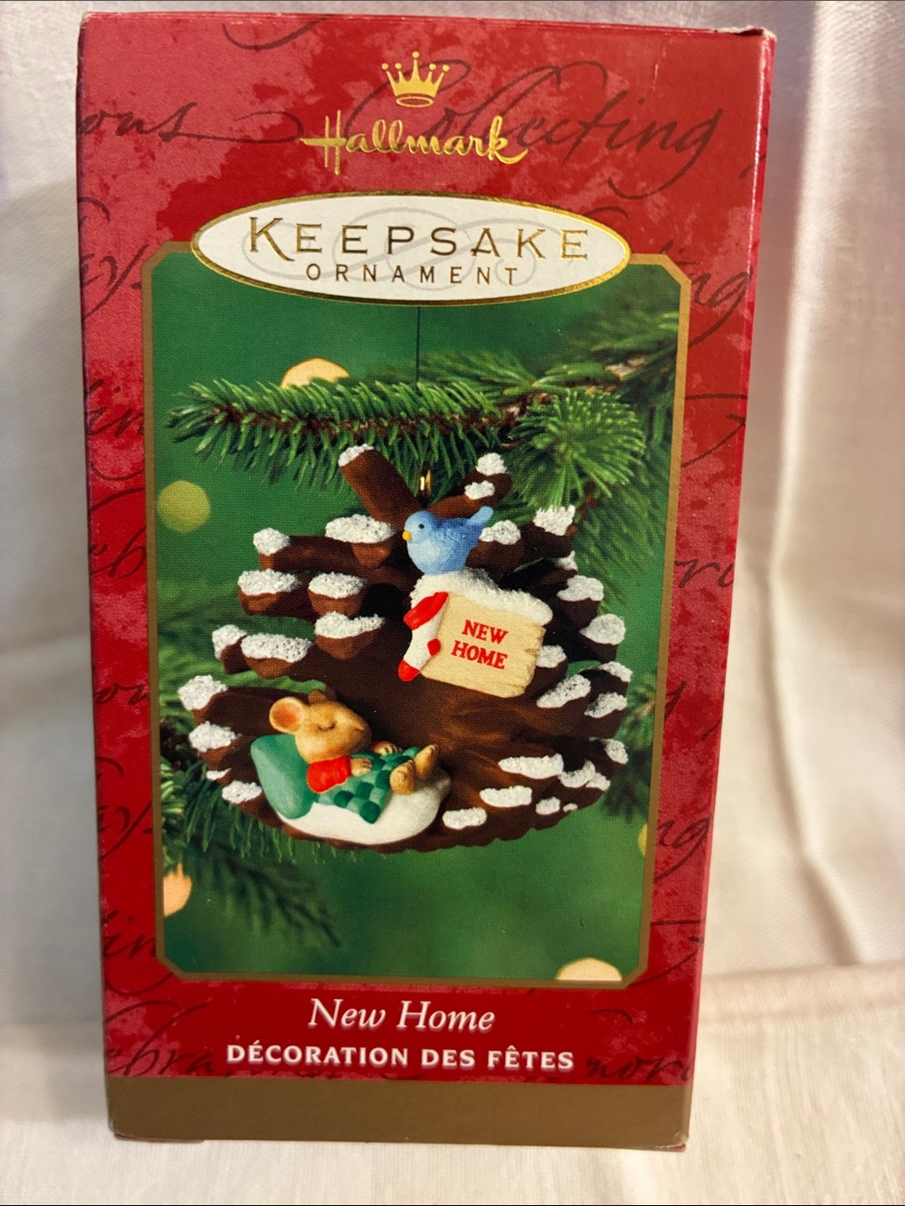 Hallmark Keepsake Ornament New HomeBrown Pinecone Blue Bird Red Accents 2000